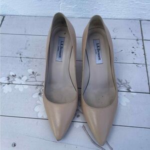 LK Bennett Women's Tan Heels